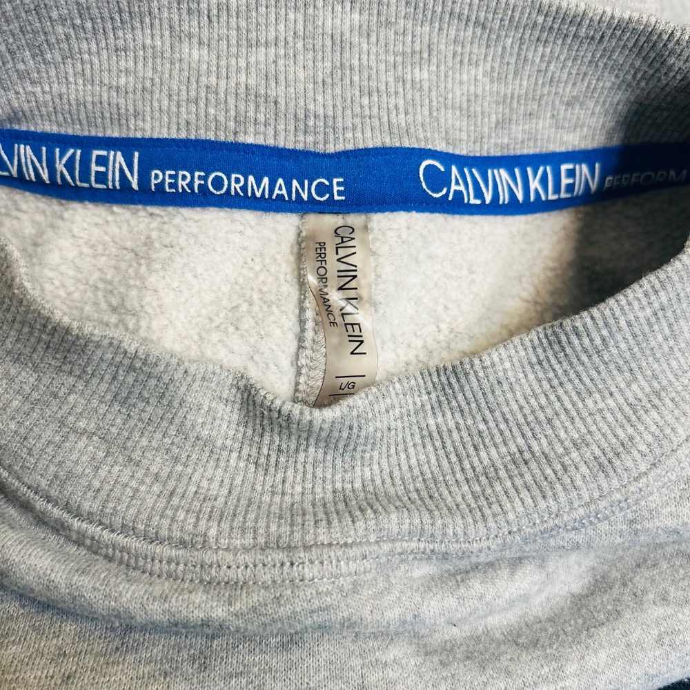 Calvin Klein Performance Midriff Sweatshirt with Logo - Picture 2 of 5